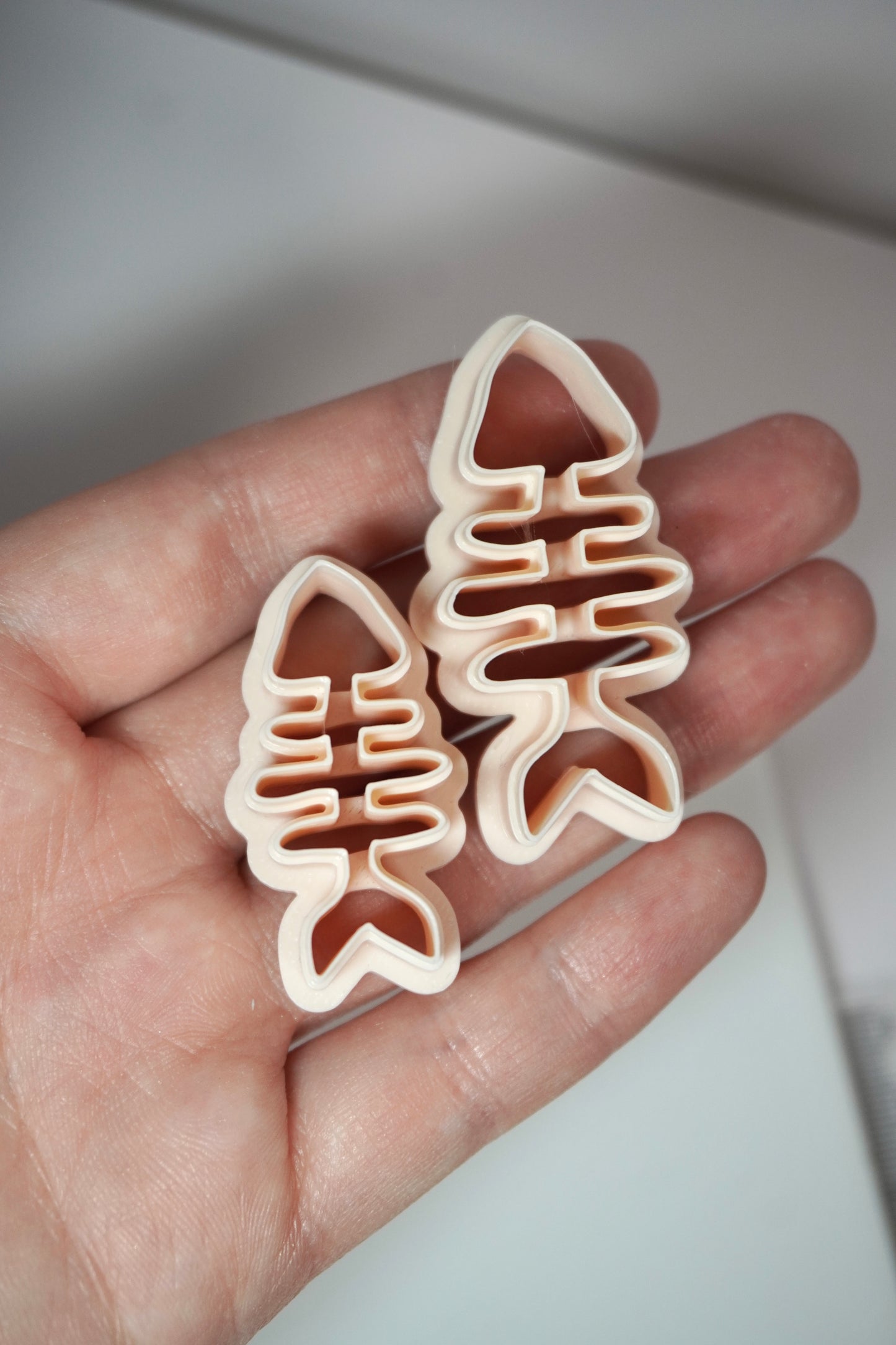 Fish Bone (2 sizes)