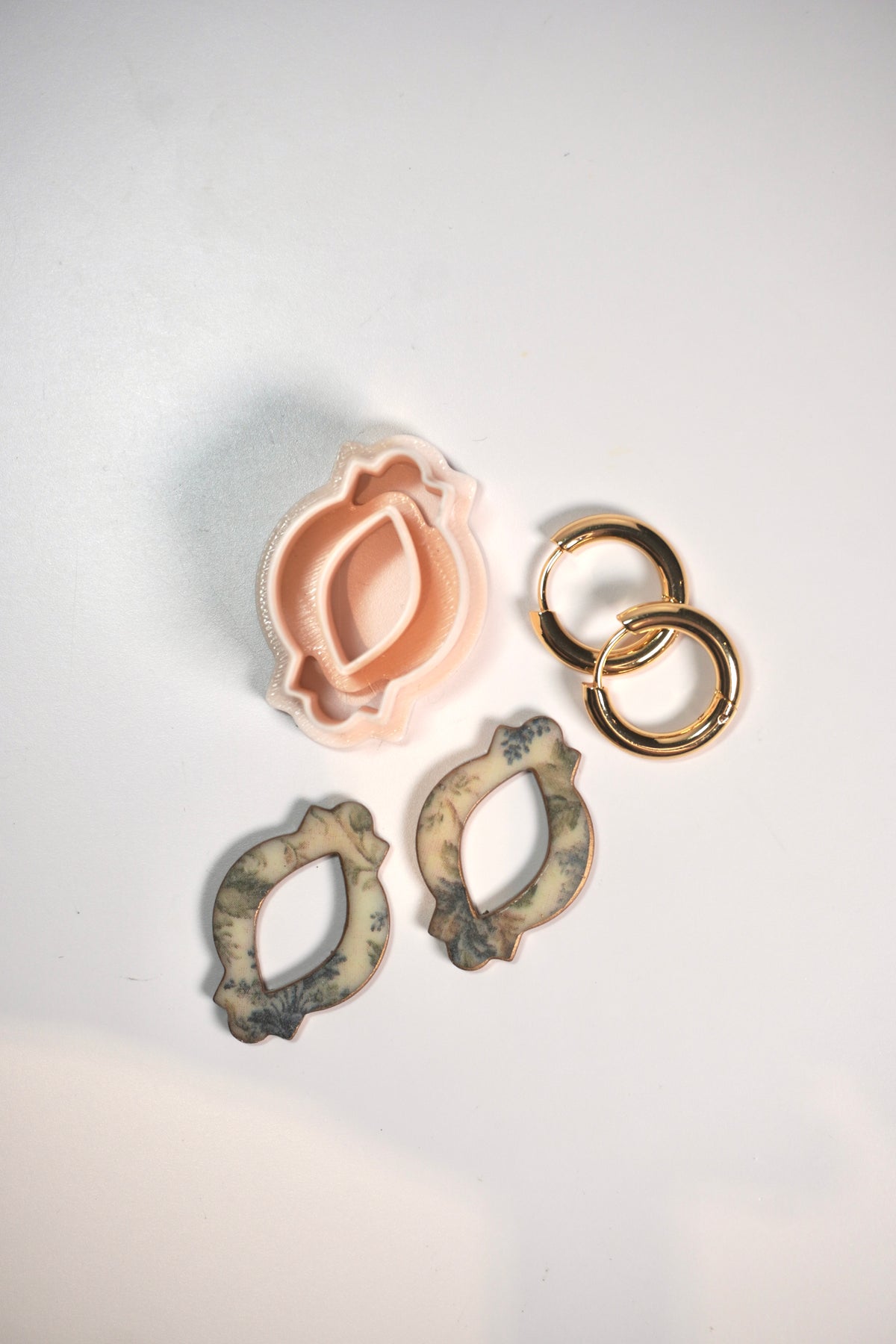 Winter hoop charm