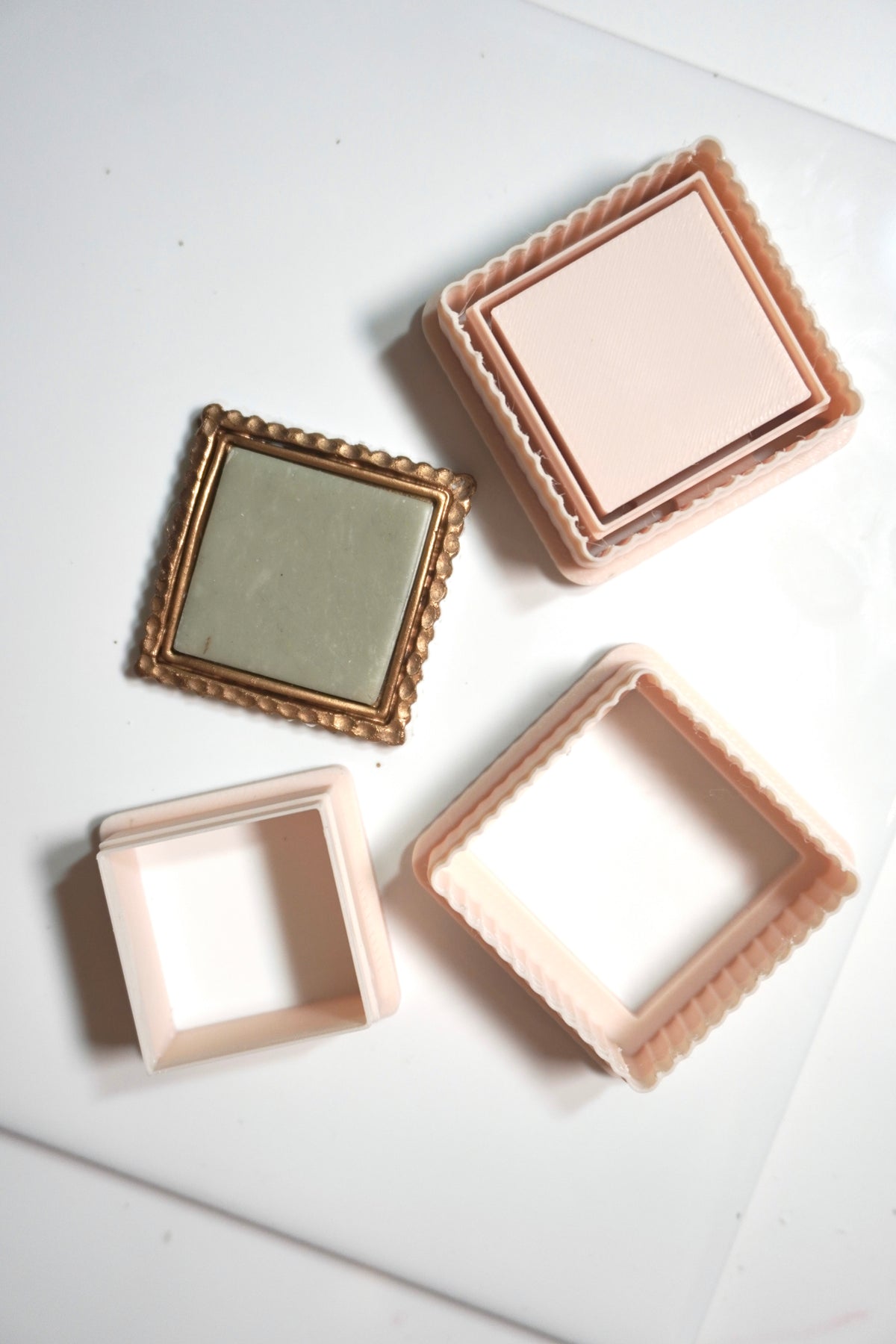 Frame bezel cutter with outline cutter
