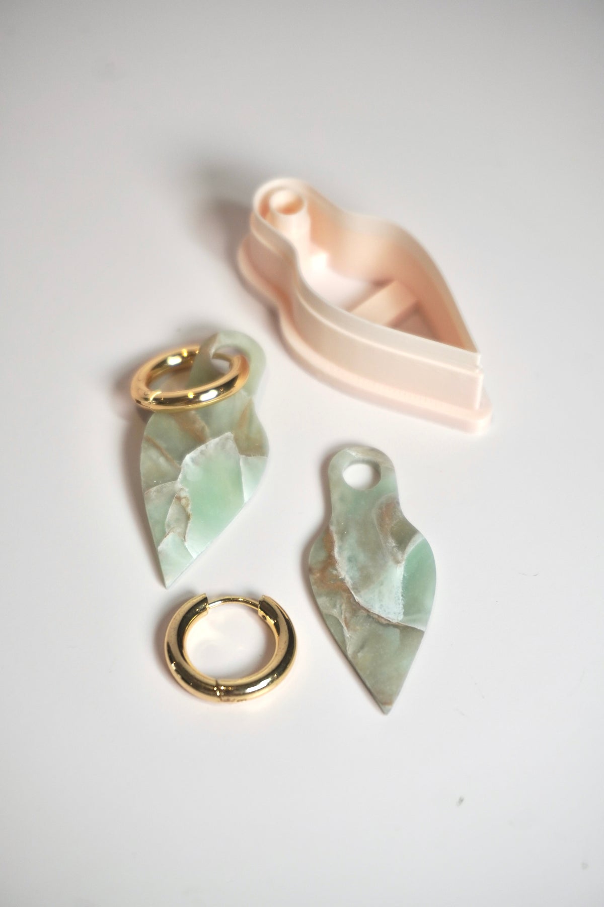 Hoop charm bauble 3
