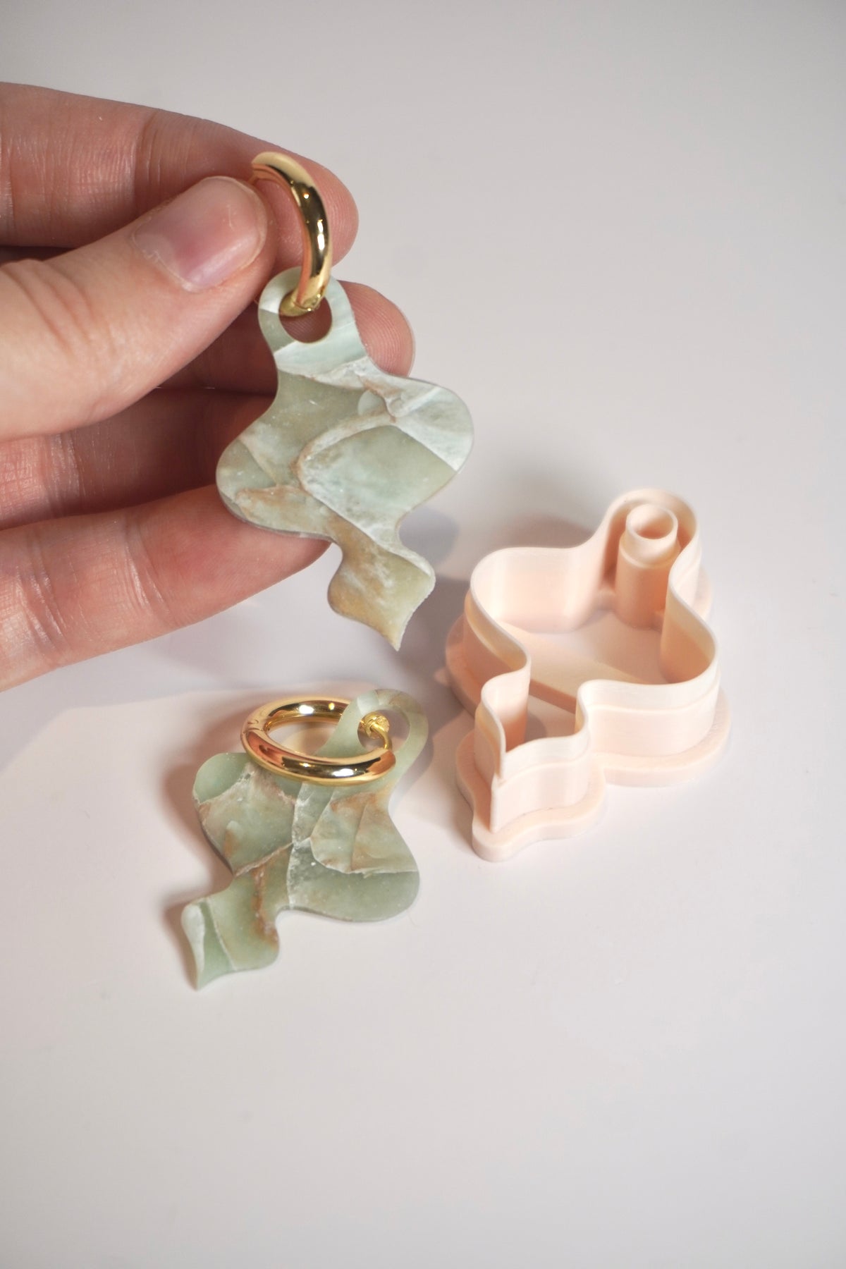 Hoop charm bauble 4