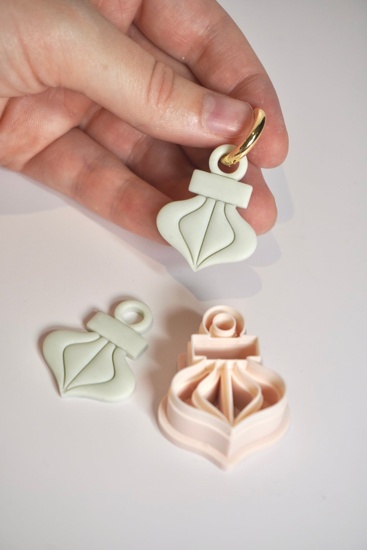 Hoop charm bauble 5