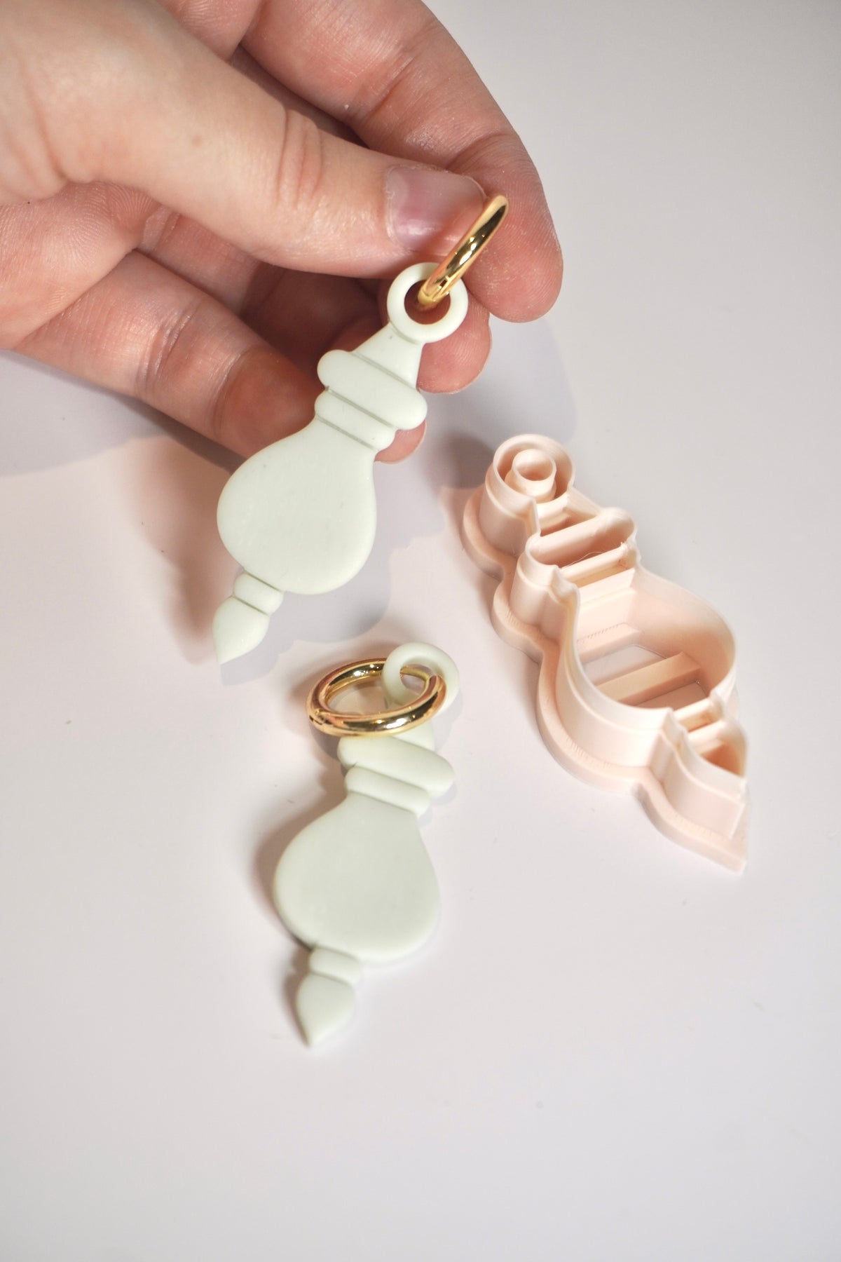 Hoop charm bauble 6