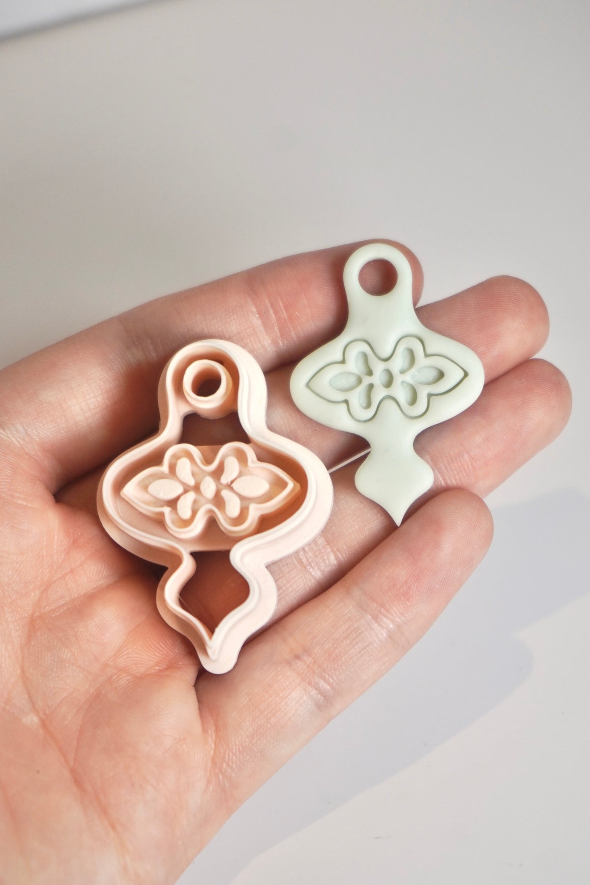 Hoop charm bauble 7