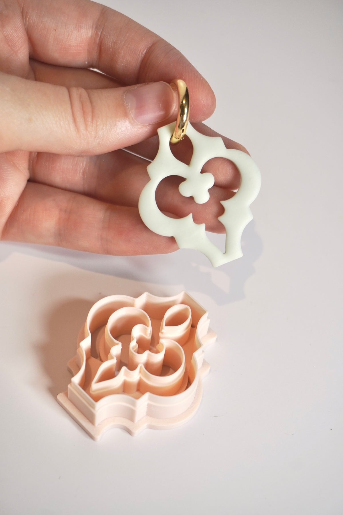 Hoop charm bauble 8