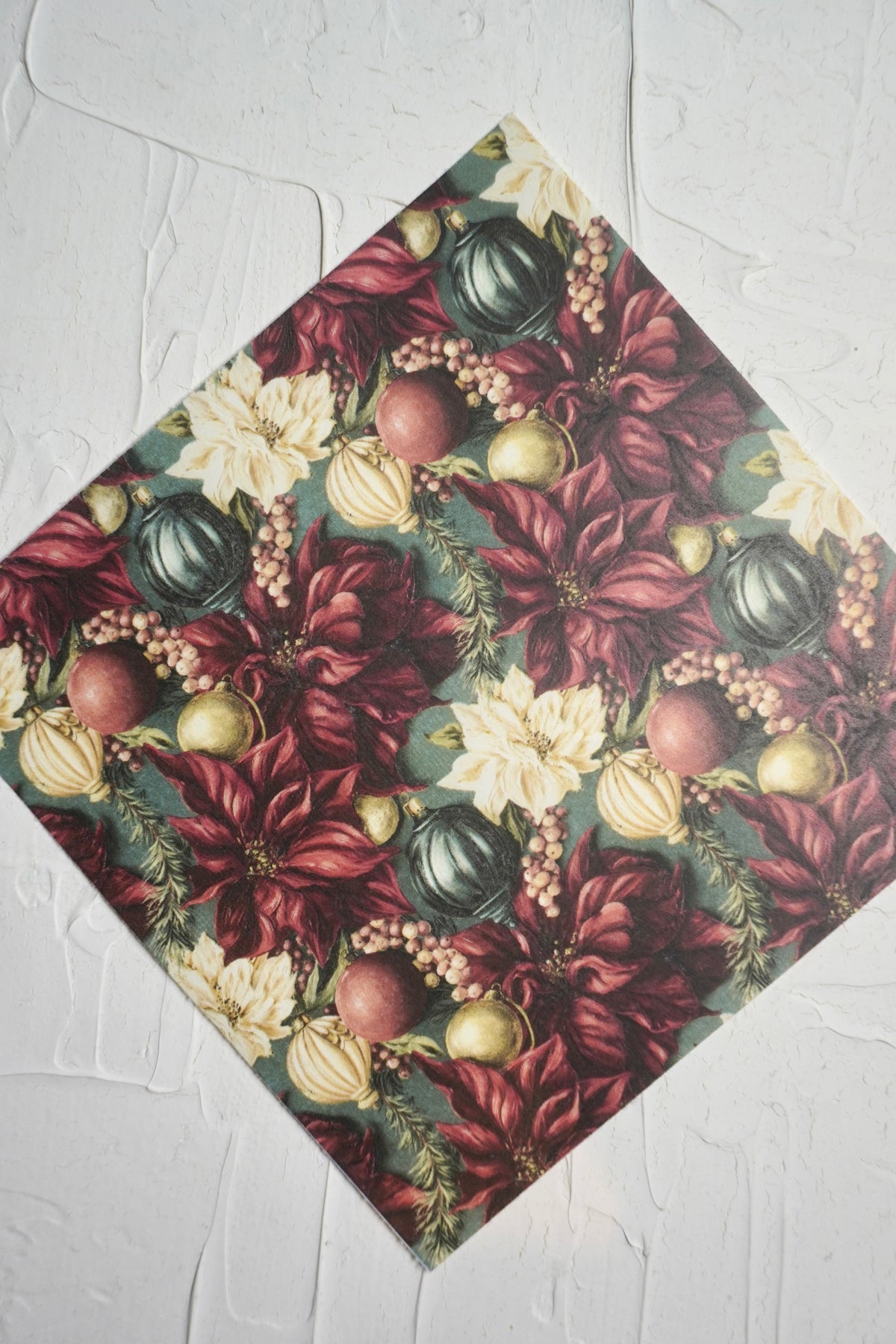 Christmas leaves 12