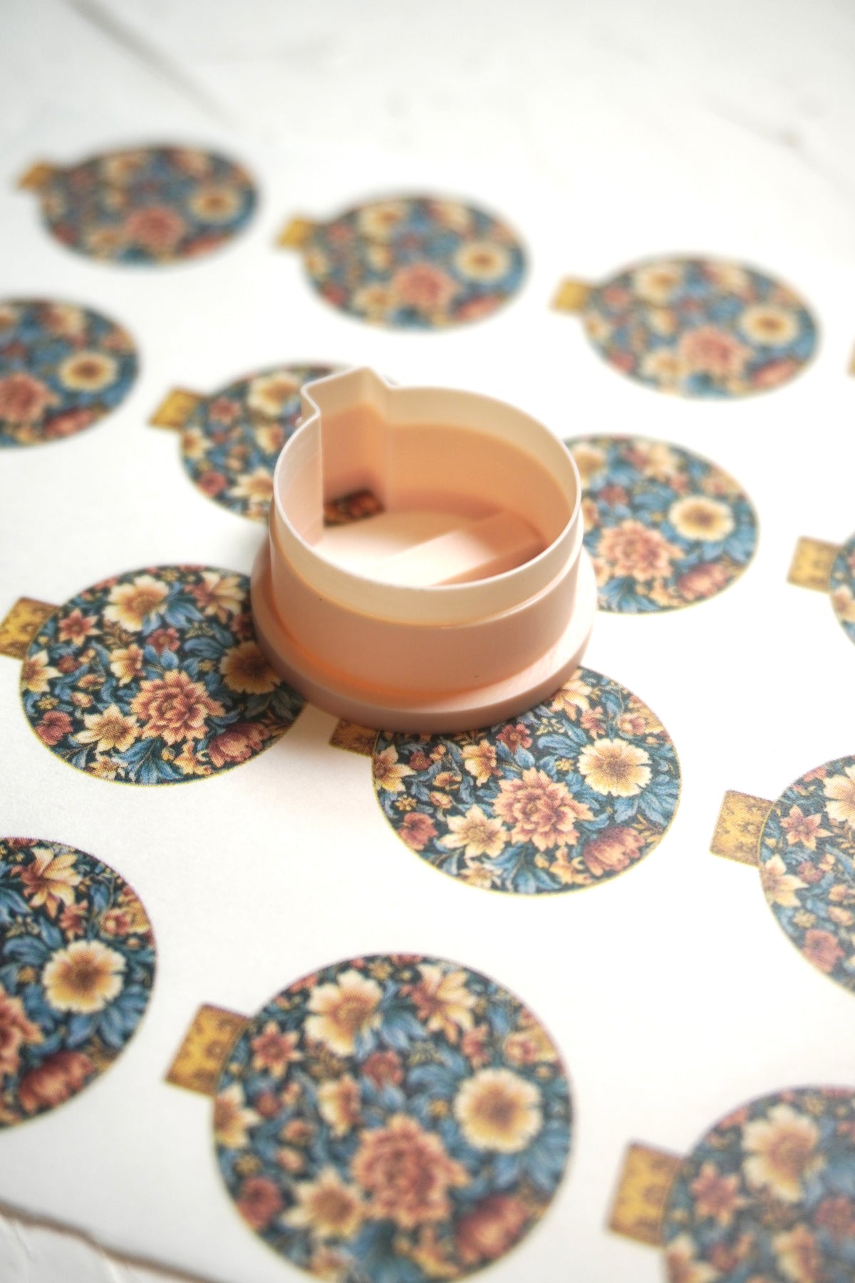 Baubles 10