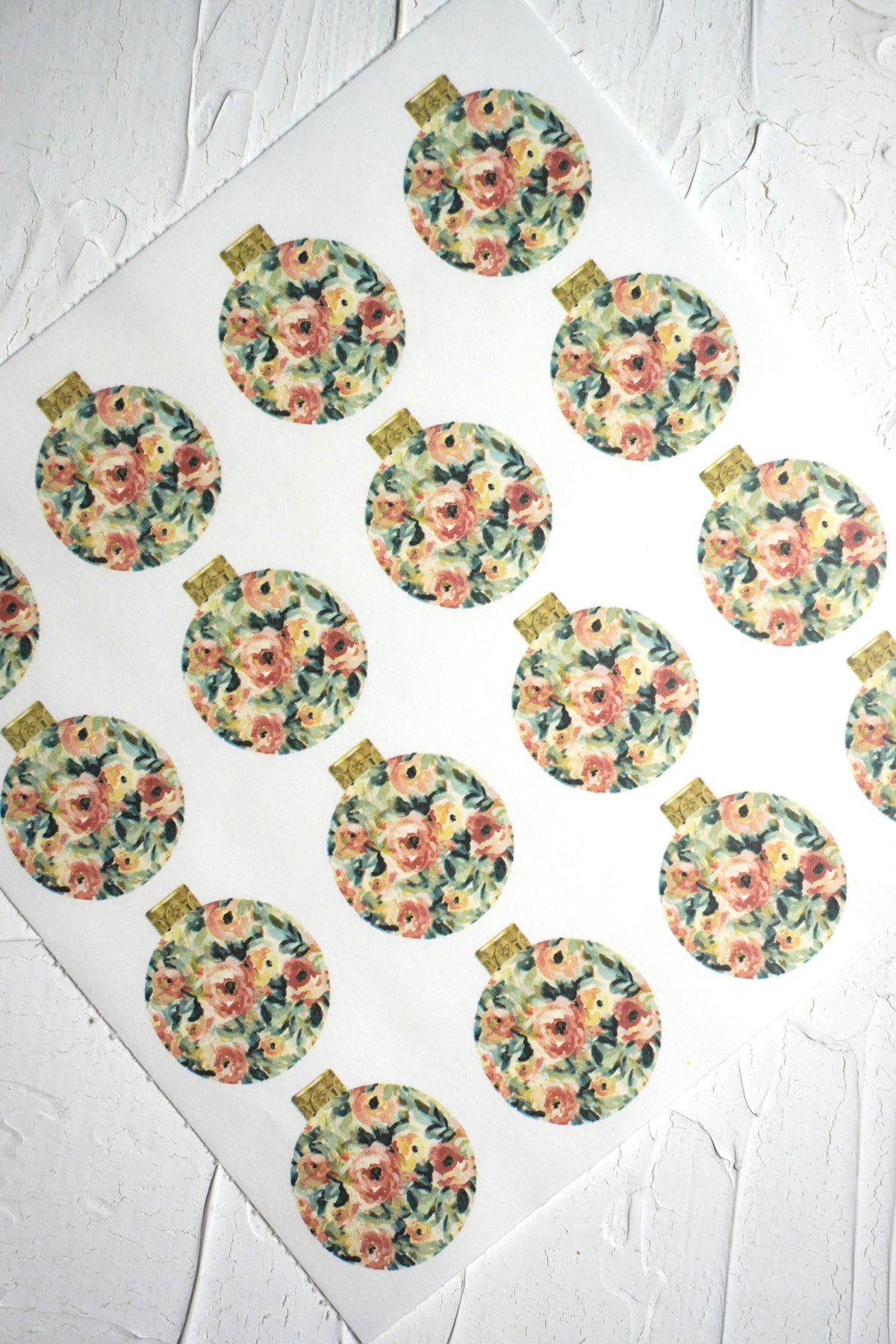 Baubles 16