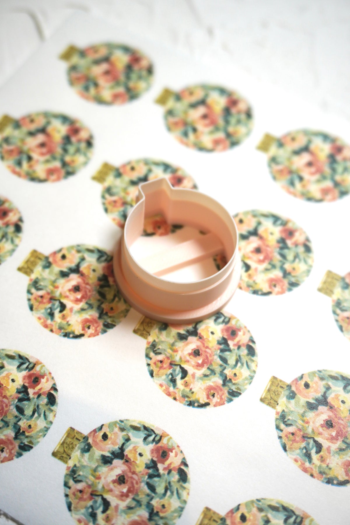 Baubles 16