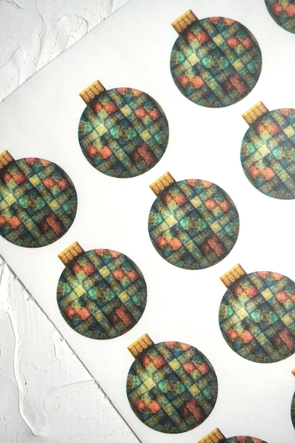 Baubles 18