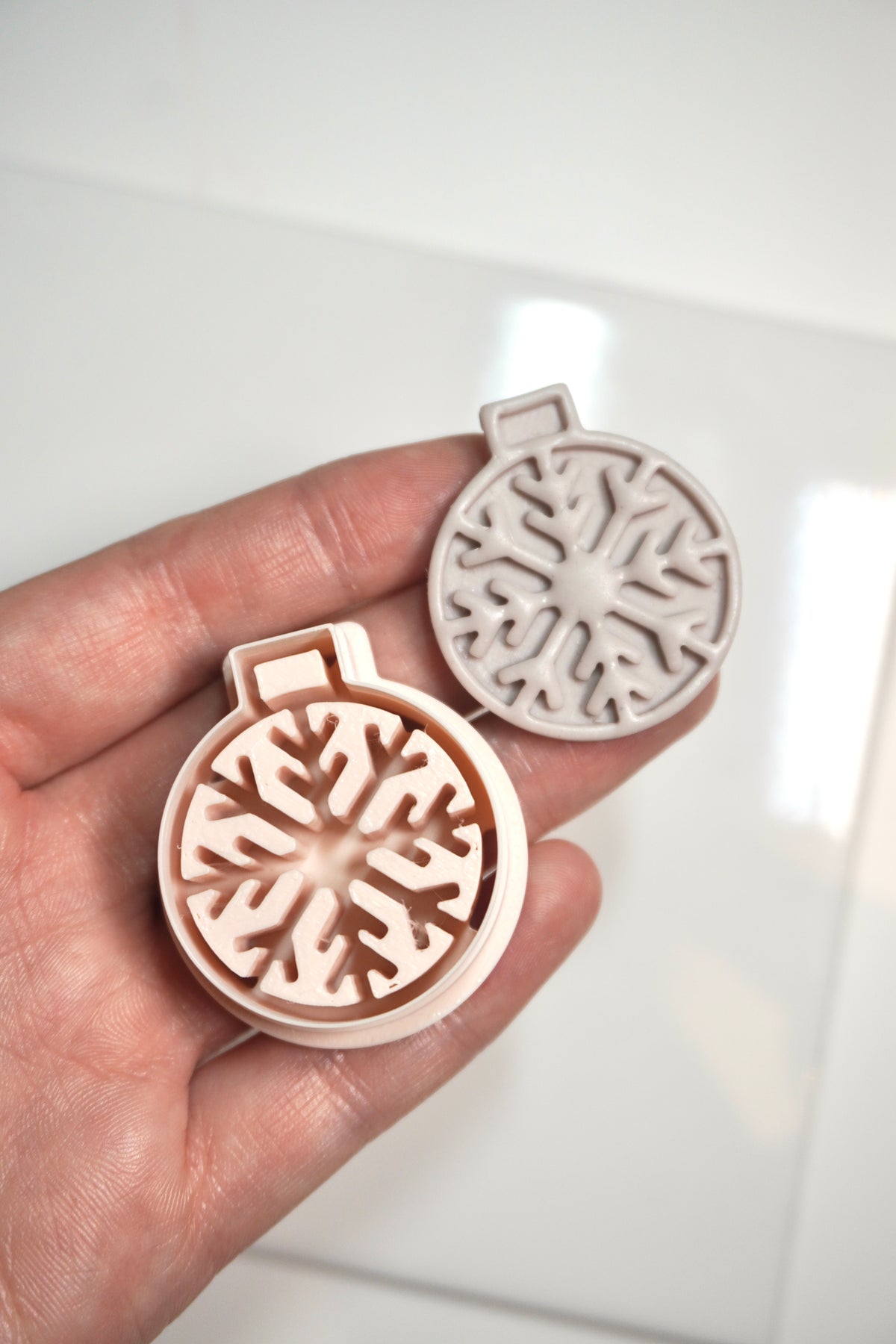 Large wax stamp snowflake stained glass (with outline cutter)