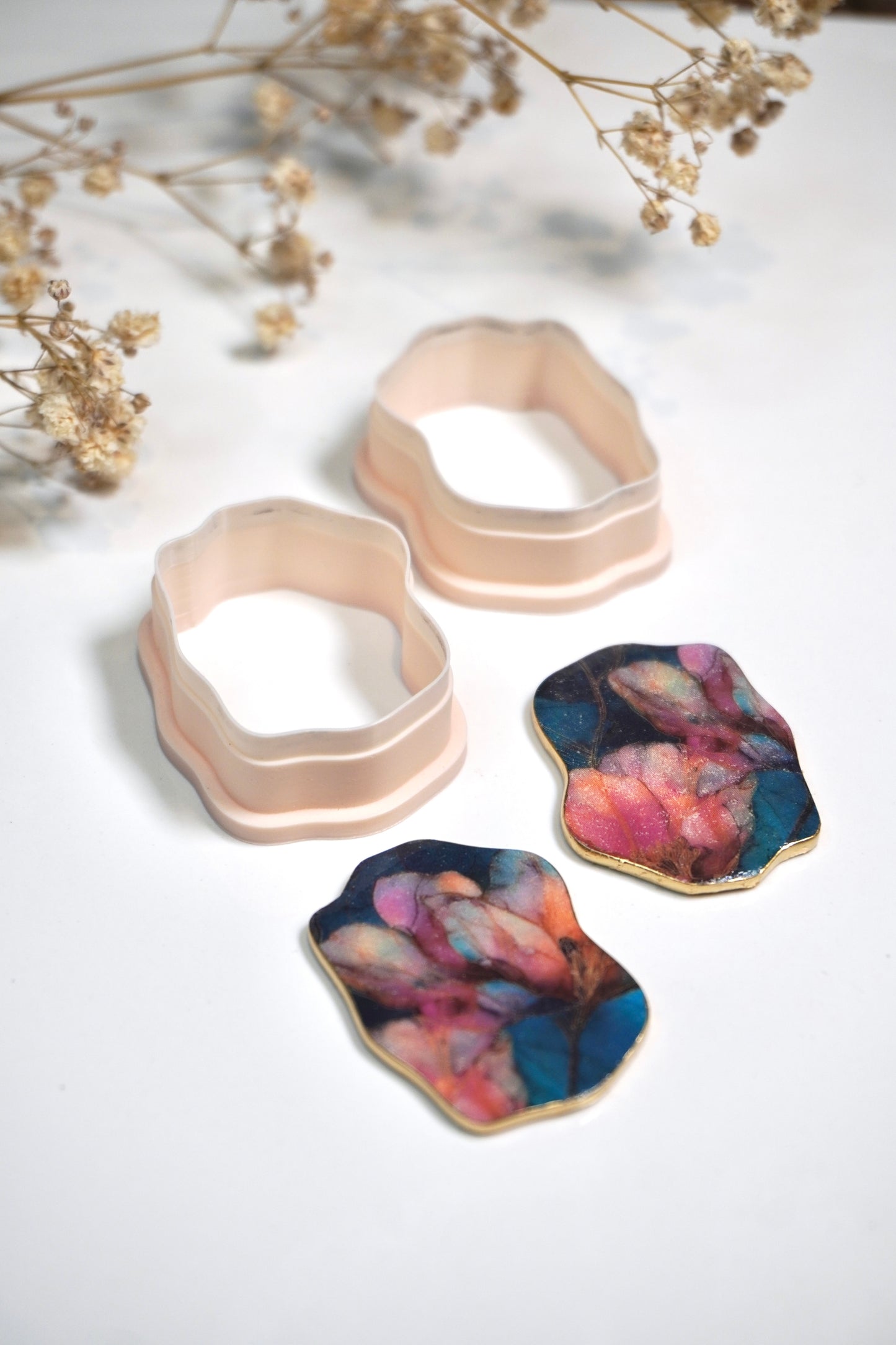 Organic Shape 2 (mirrored)