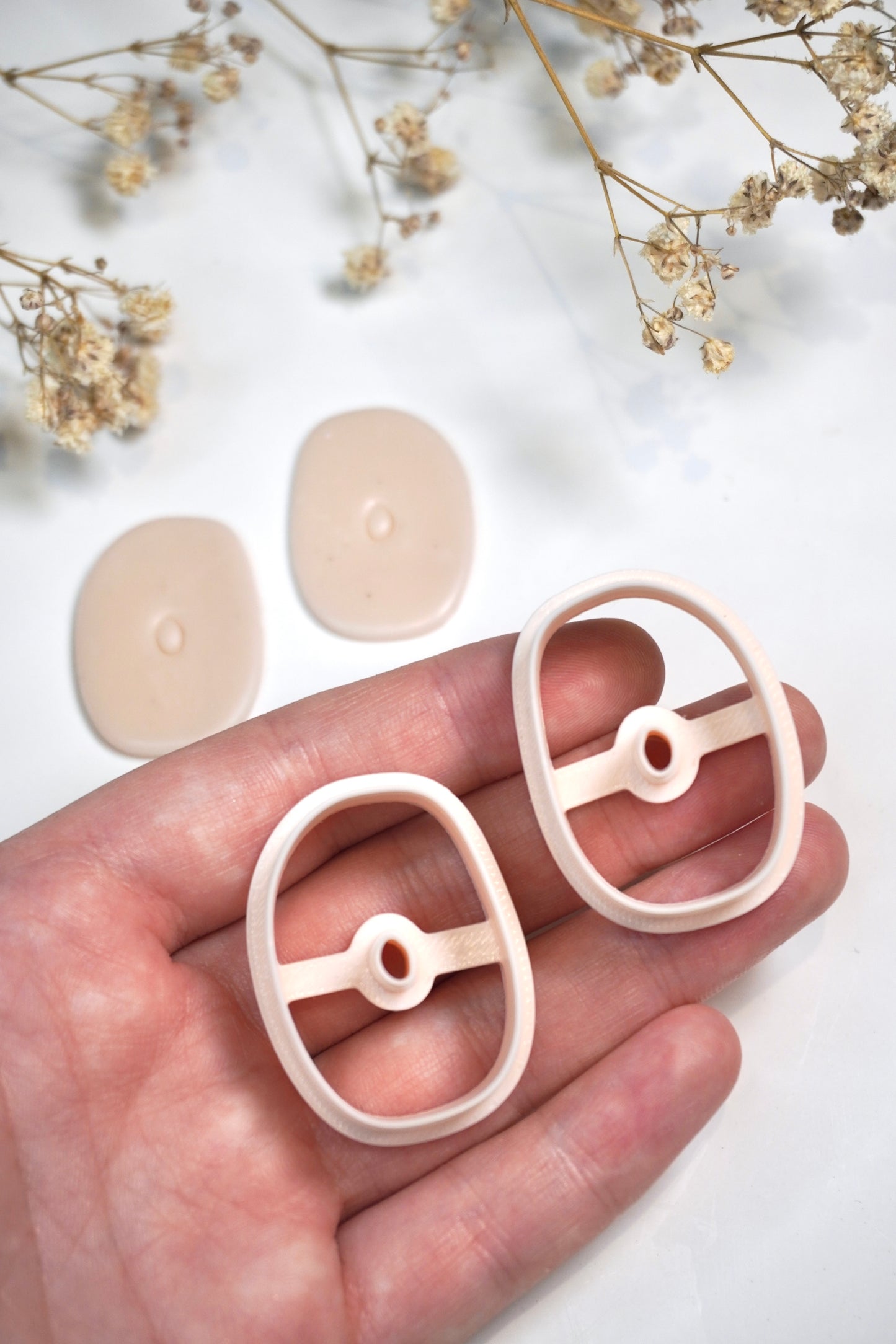 Organic Oval Doughnut (mirrored)