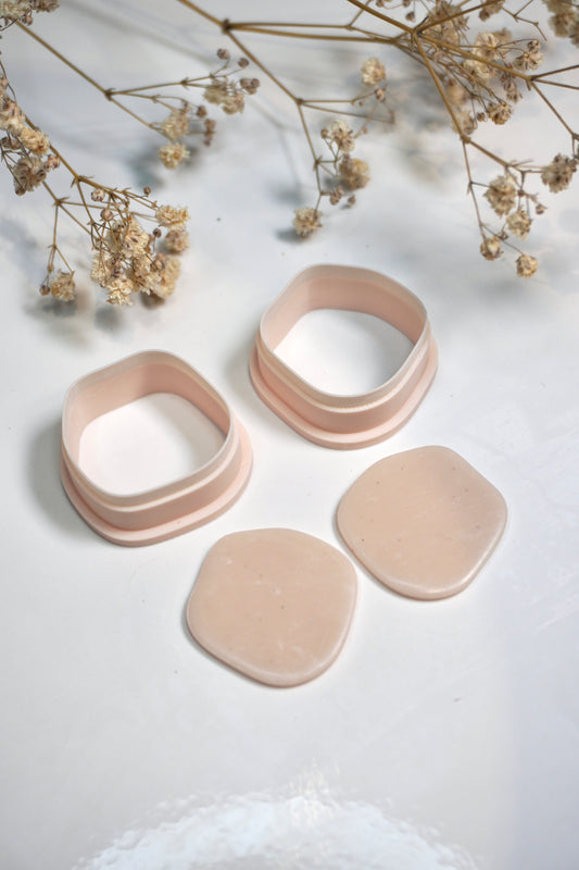 Organic Shape (mirrored)