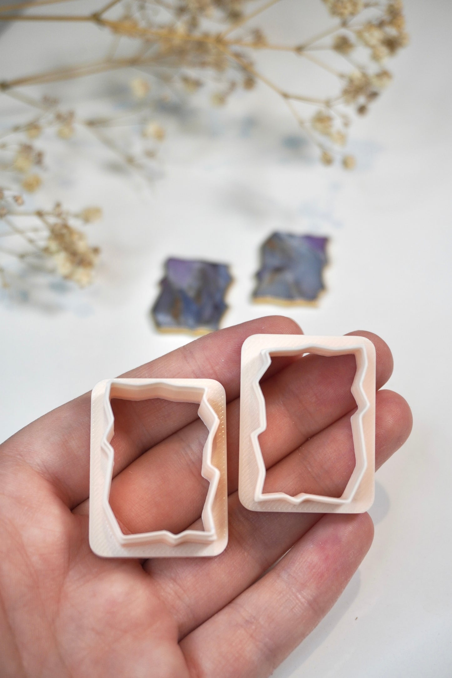 Rough Cut Rectangle (mirrored)