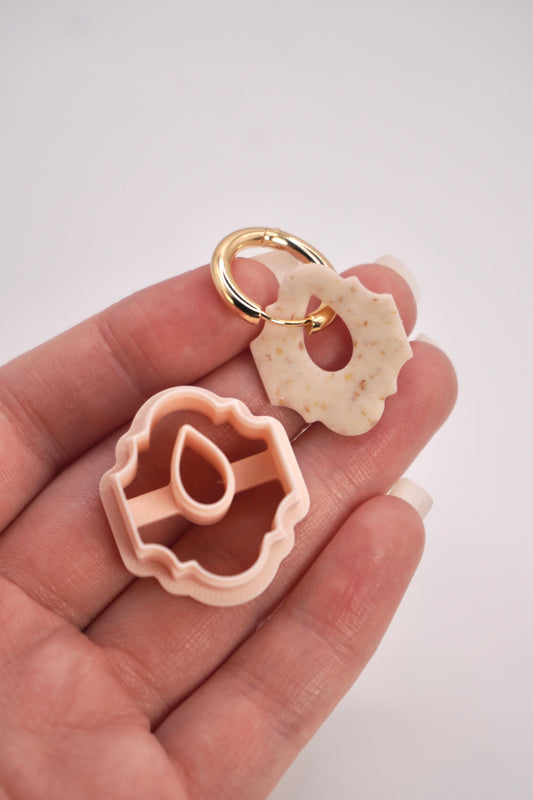 Moroccan hoop charm (1)