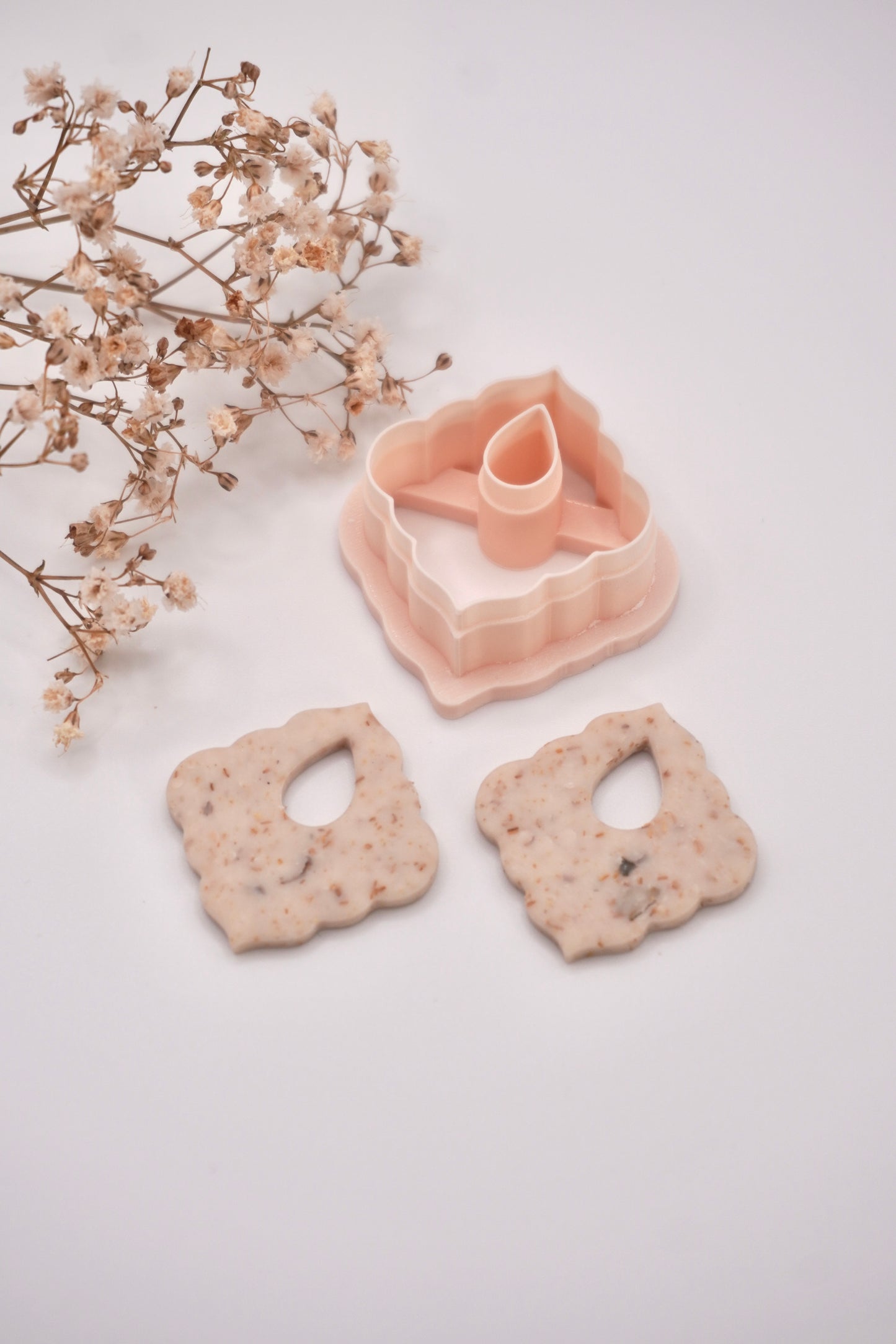 Moroccan hoop charm (5)