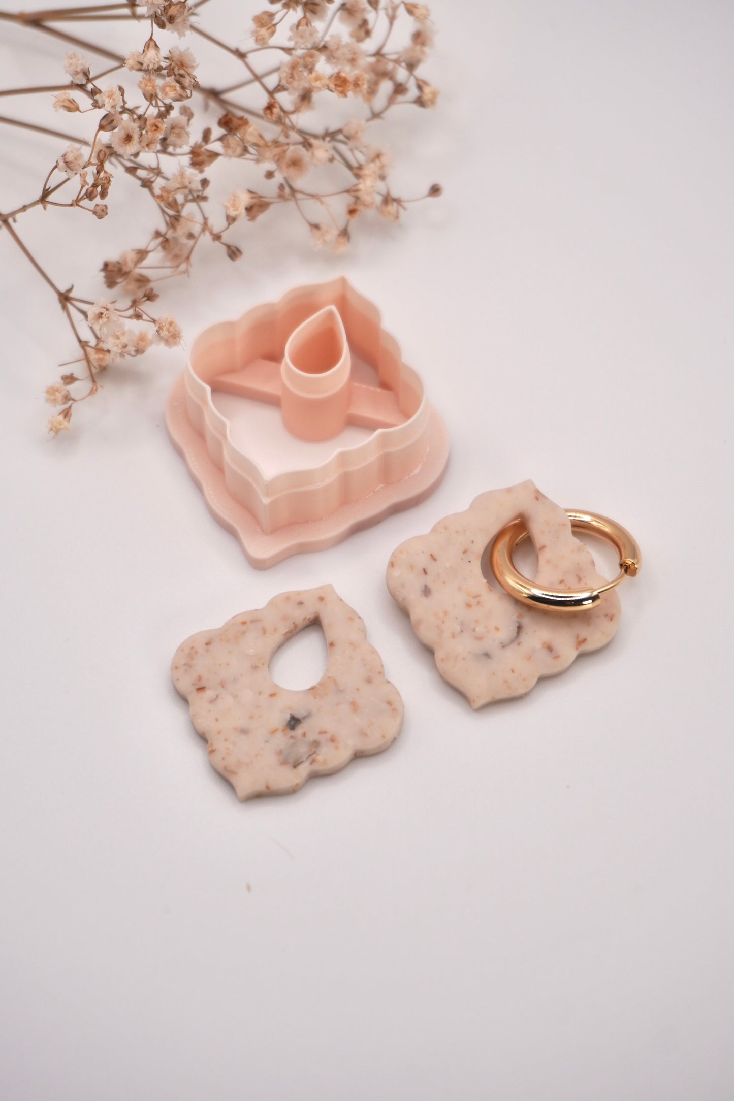 Moroccan hoop charm (5)