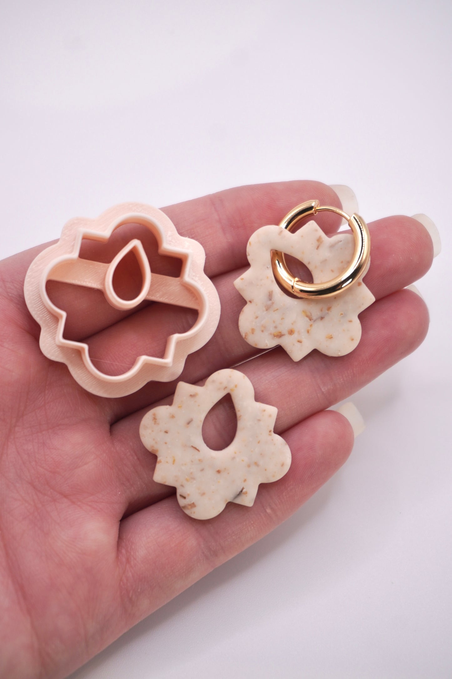 Moroccan hoop charm (4)