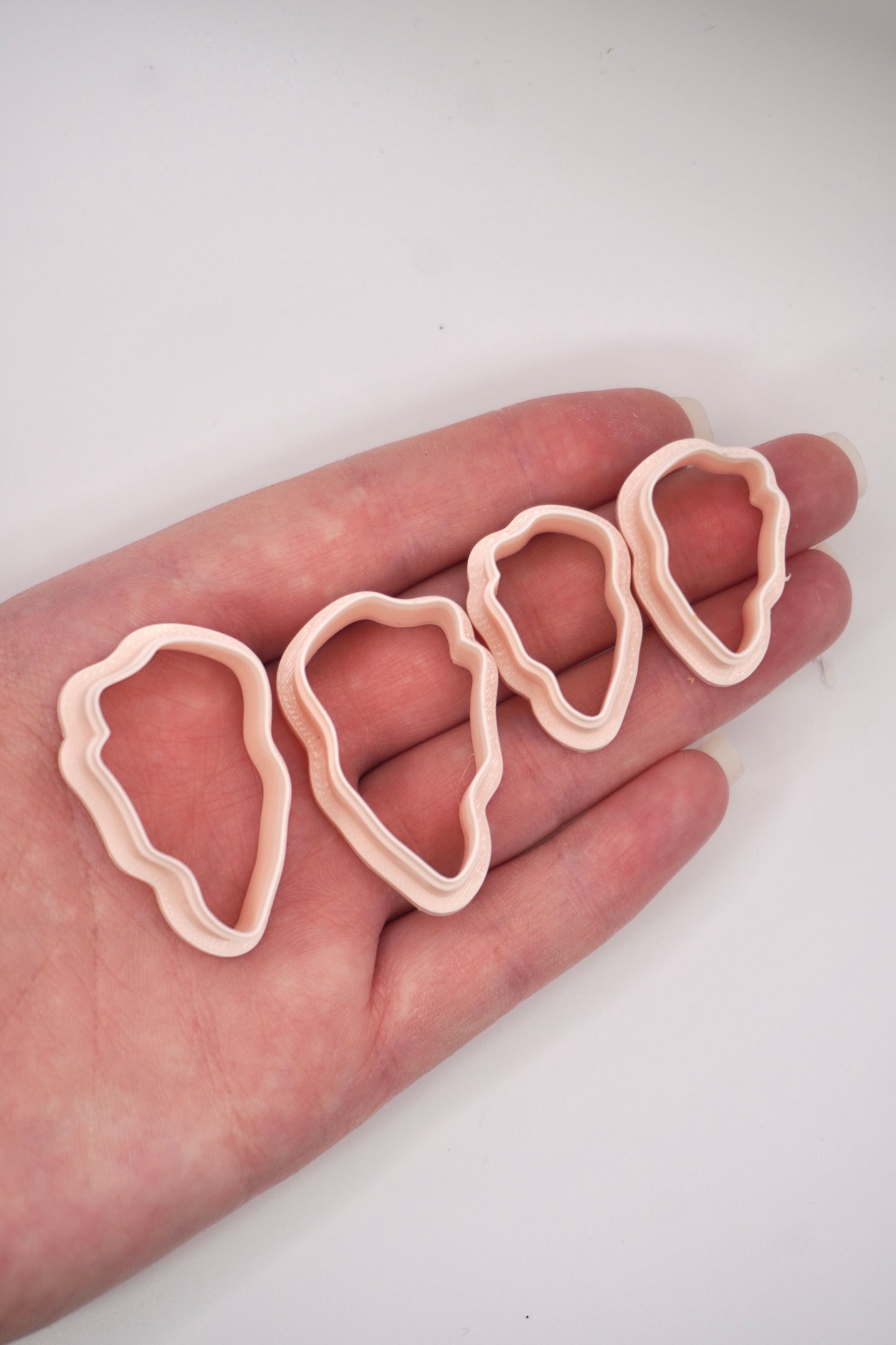 Organic shape B