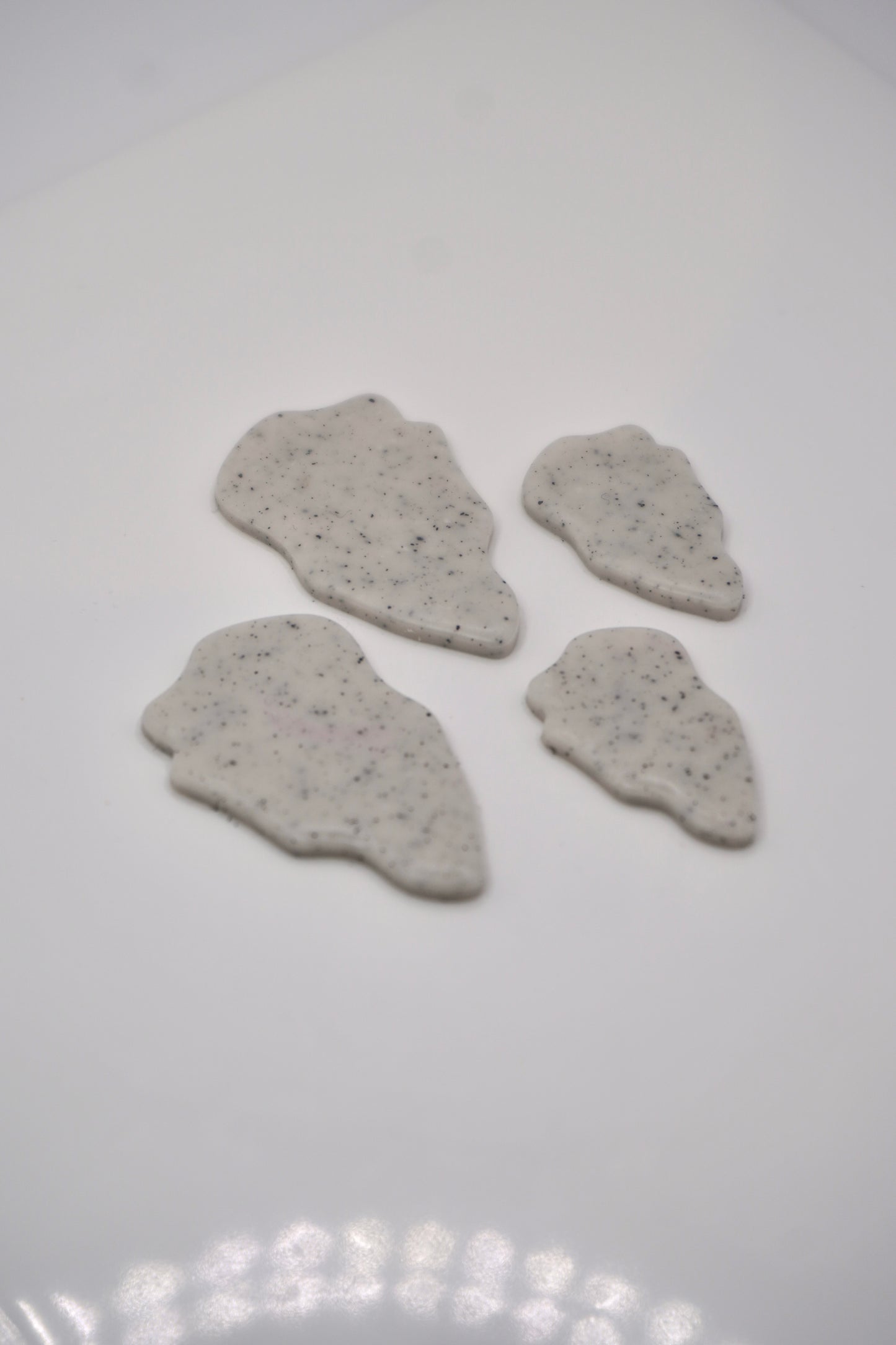 Organic shape B