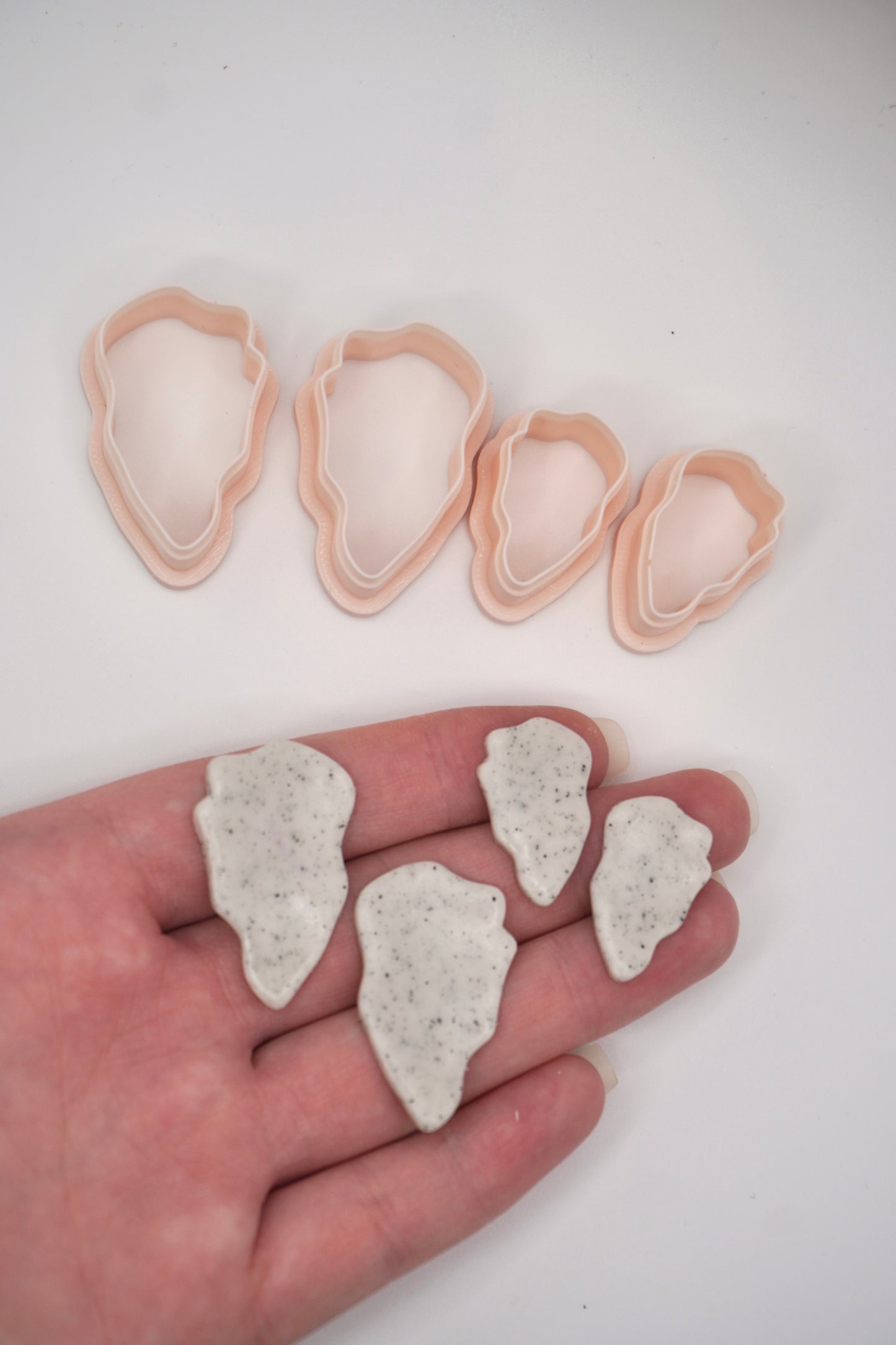 Organic shape B