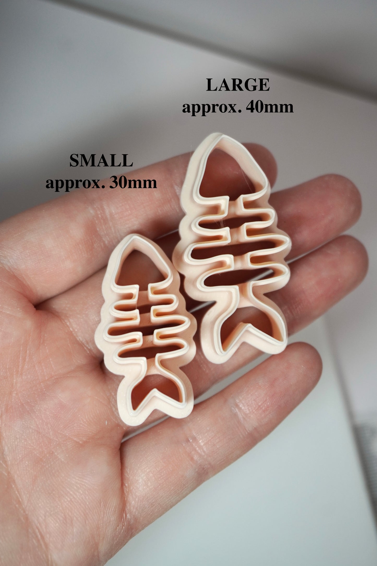 Fish Bone (2 sizes)