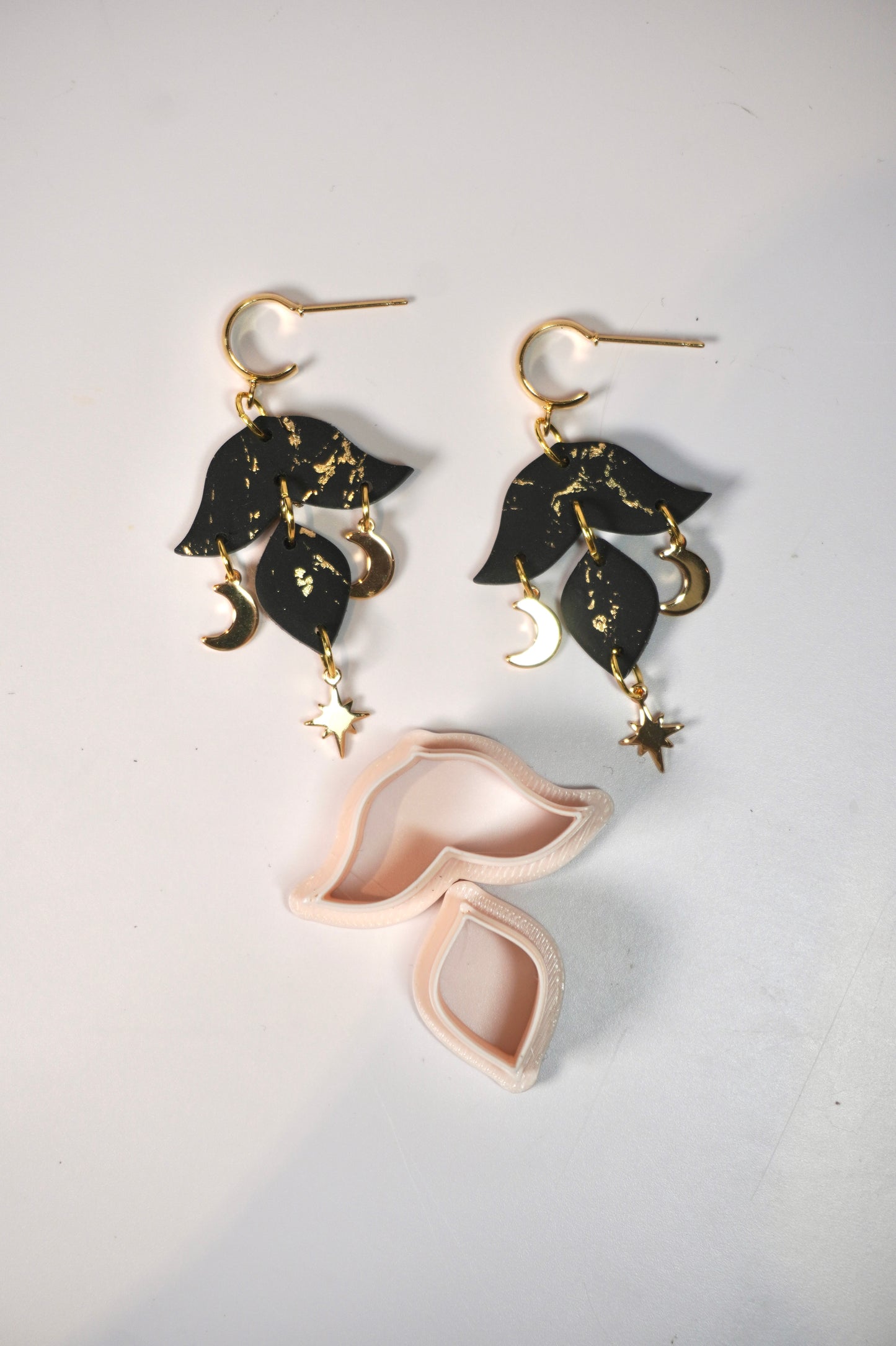 Witchy dangle 1