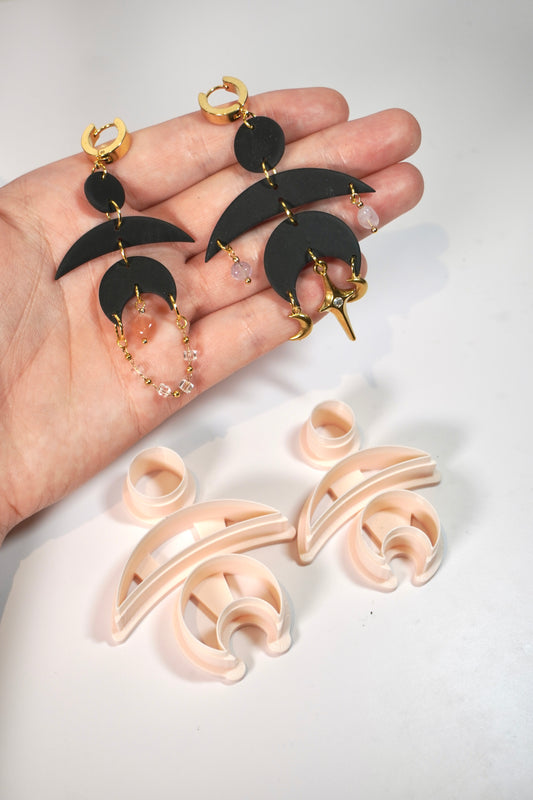 Moon dangle 2 (2 sizes)