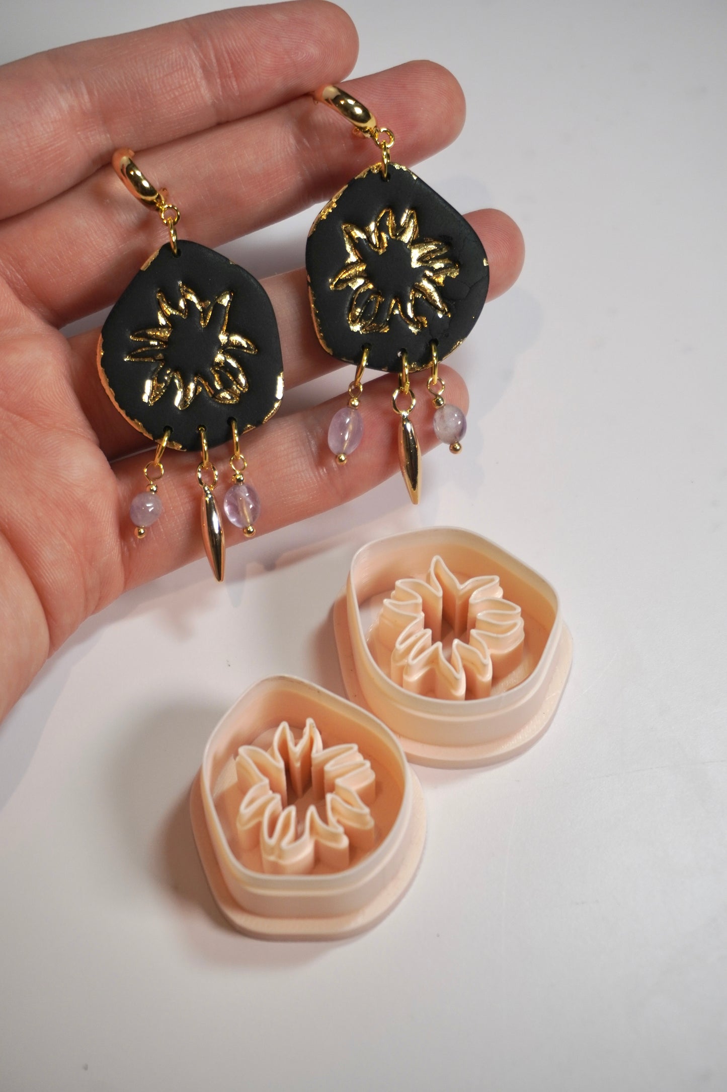 Witchy embossed - Organic Sun
