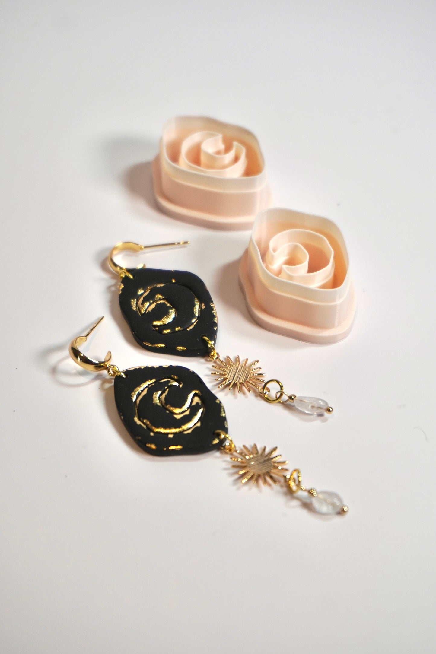 Witchy embossed - Organic Moon 1