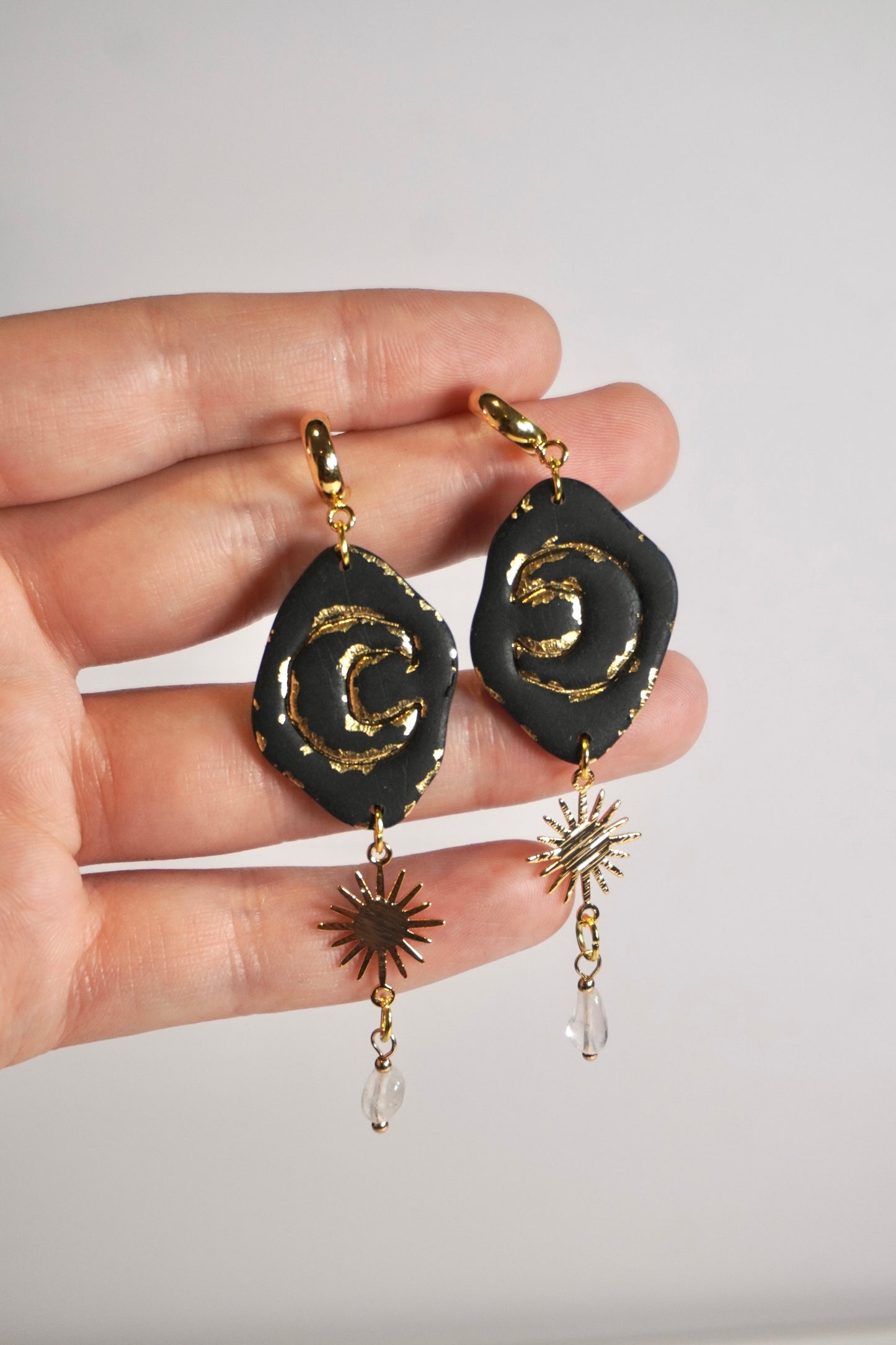 Witchy embossed - Organic Moon 1