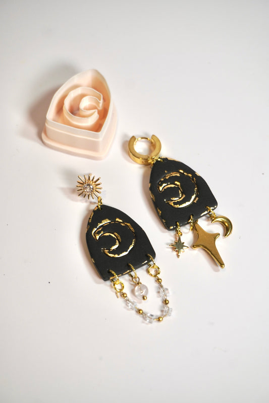 Witchy embossed - Organic Moon 2