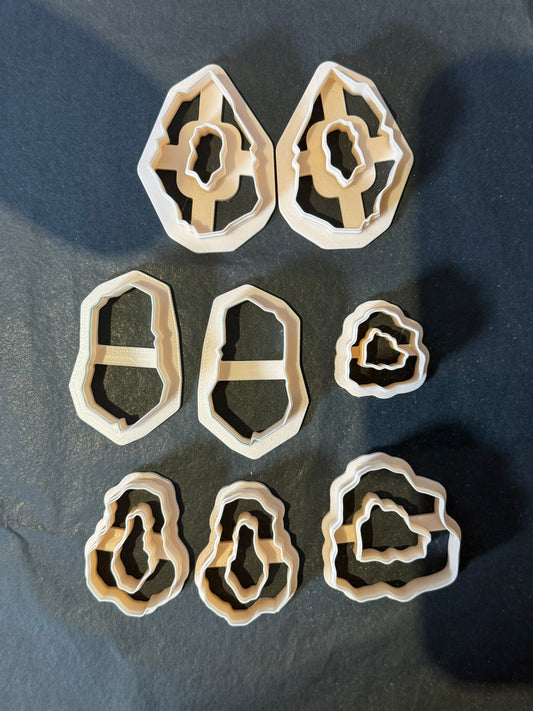 PRE-LOVED CUTTERS - SET 18